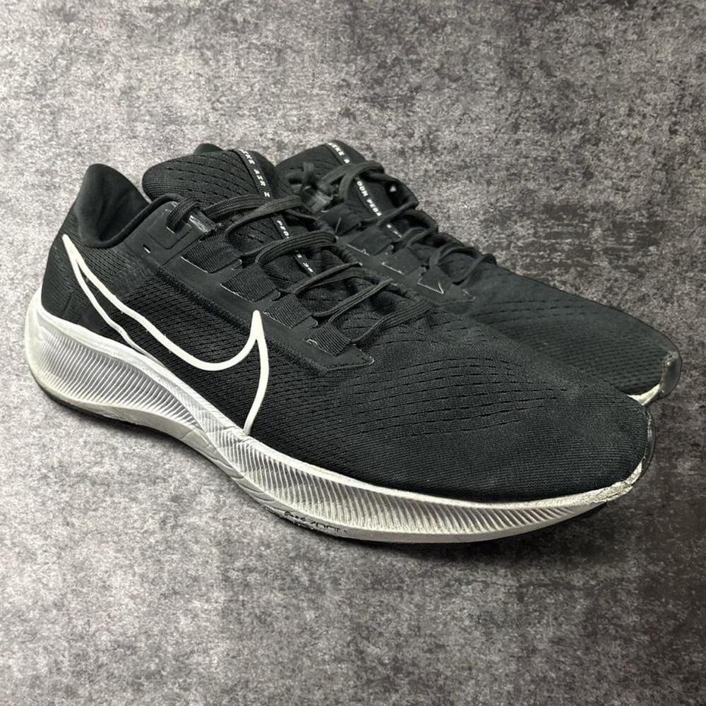Nike Air Zoom Men’s Black/White Pegasus 38 Running Sneakers Size 13